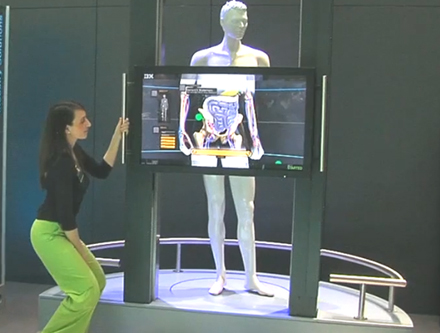 滑轨推拉屏有什么特色？为什么电动推拉屏这么受欢迎？