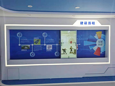 什么是滑轨屏?互动滑轨屏在展厅中的应用优势