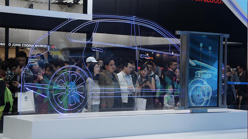 产品介绍滑轨屏展示